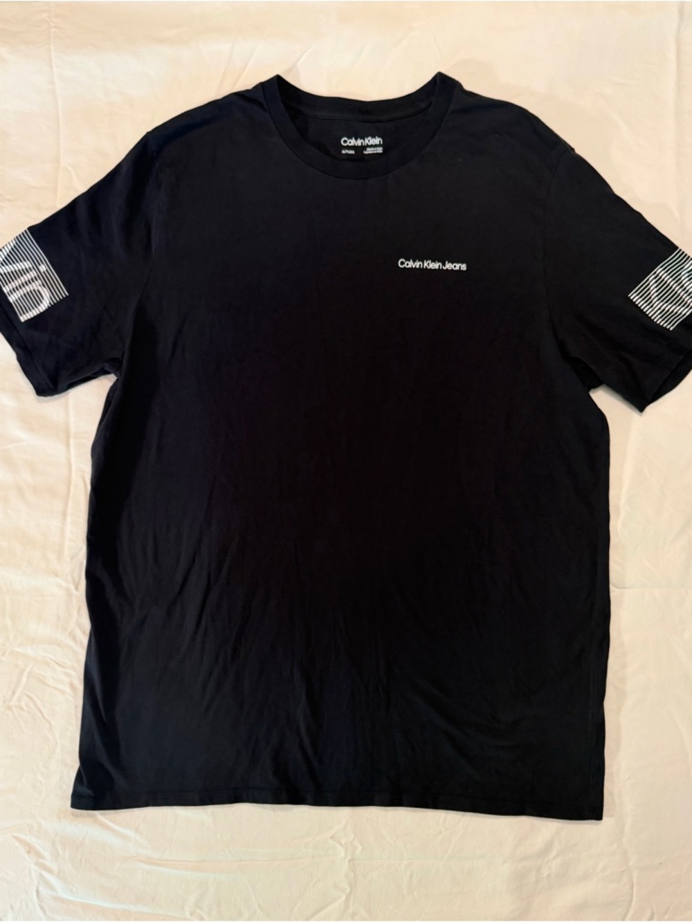Calvin Klein Jeans Men’s XL Black Short Sleeve Tee with Striped Sleeve Panels